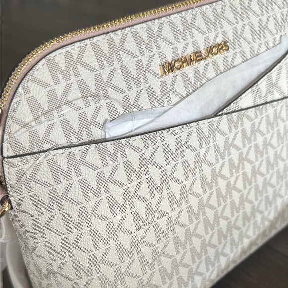 Michael Kors White Crossbody Bag - Picture 9 of 9